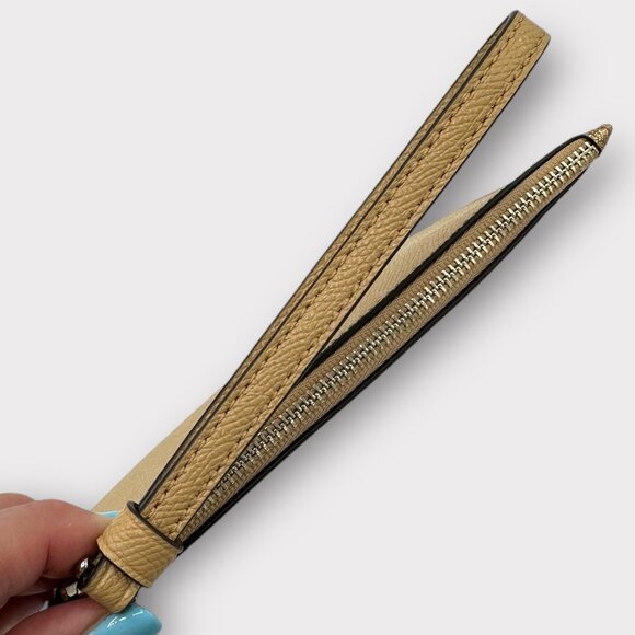 NWOT Coach Silver Gold Star Glitter Small Wristlet - Picture 7 of 9